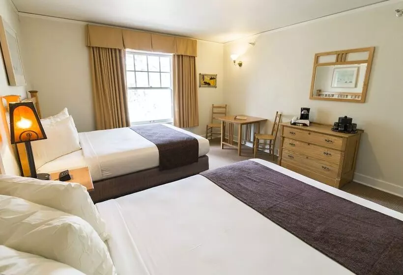 Hotelli Old Faithful Inn Inside The Park