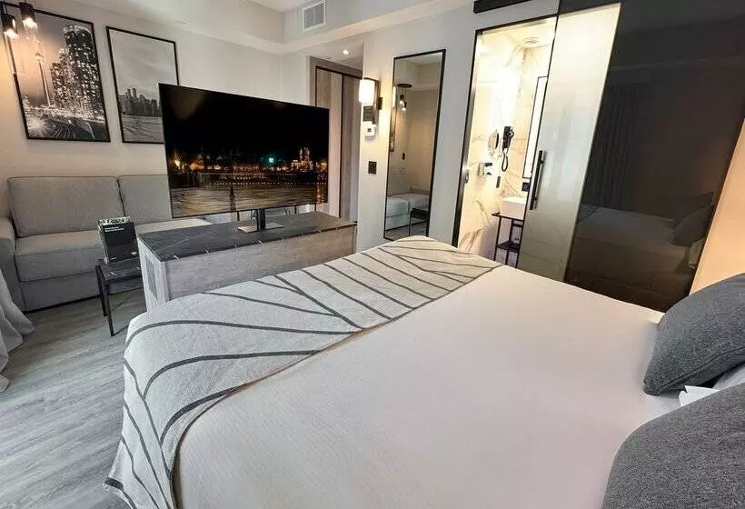 Hotel Riu Plaza Toronto