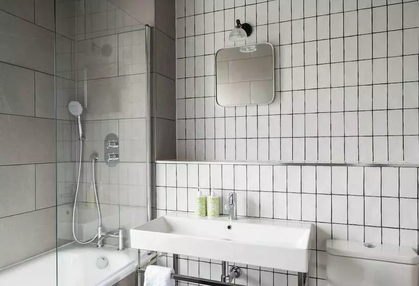 ホテル The Stroud