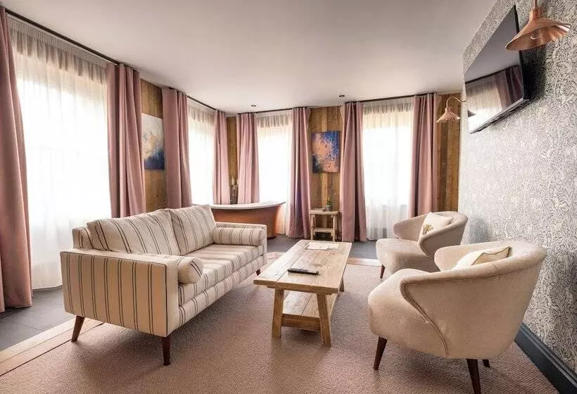 ホテル The Stroud