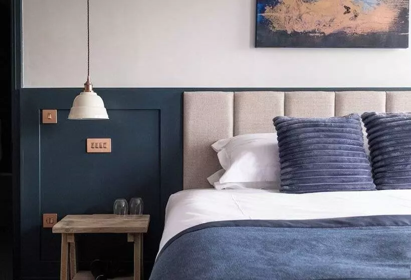 ホテル The Stroud