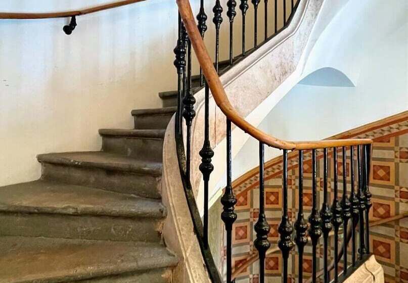 Hostal Porxos Garden