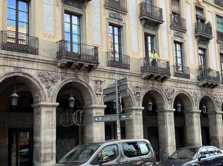 Hostal Porxos Garden