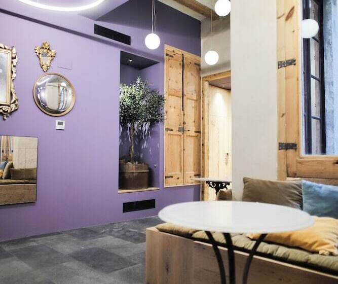 Hostal Porxos Garden