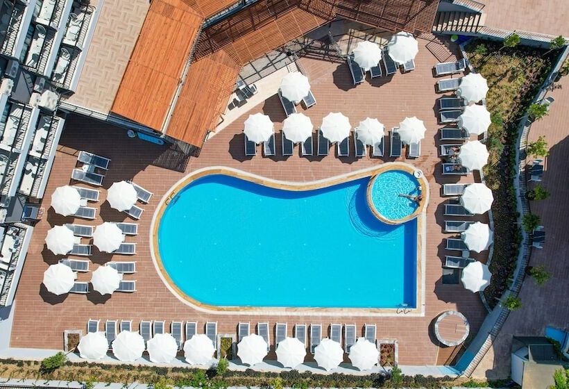 Hotel Clover Magic Park Side