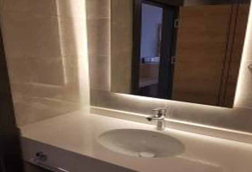 Hotel Clover Magic Park Side