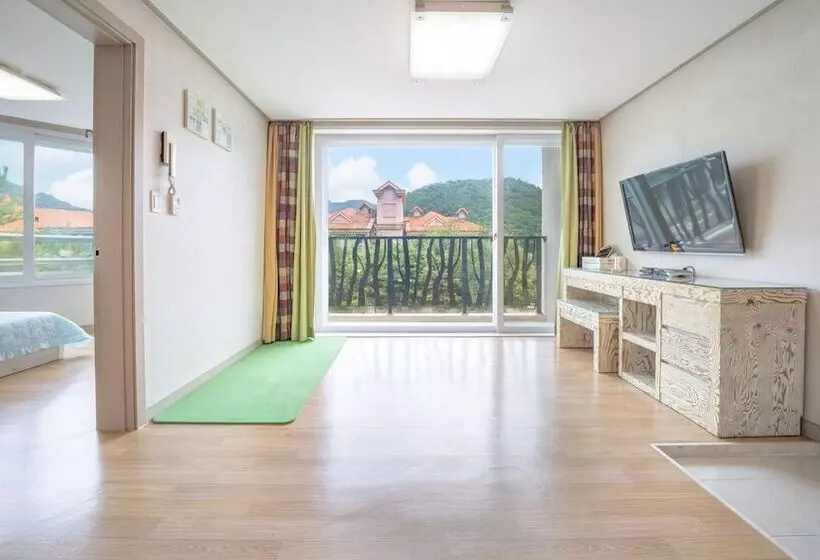 Gapyeong Applerotgi Pension