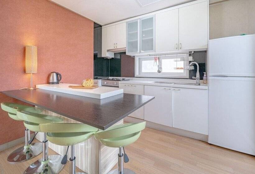 Gapyeong Applerotgi Pension