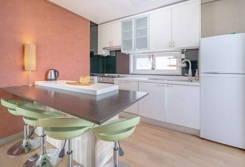 Gapyeong Applerotgi Pension