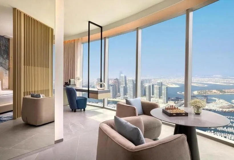 هتل Ciel Dubai Marina, Vignette Collection by IHG