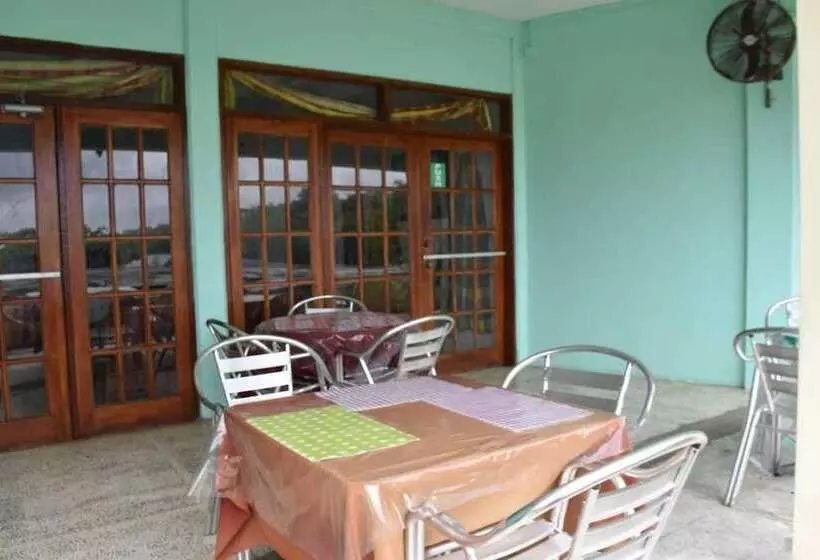 پانسیون Tapion Beach Suites 1