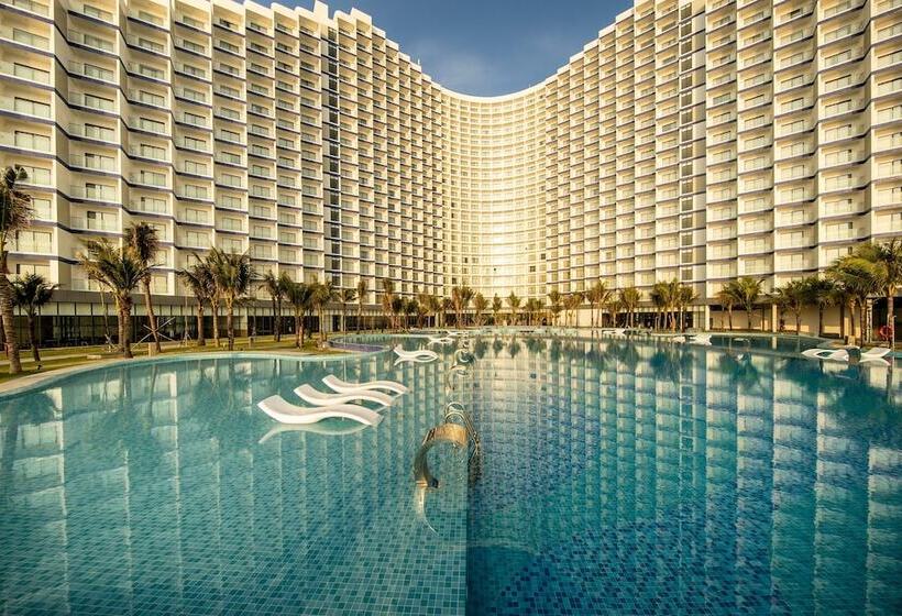 The Western Seaview Cam Ranh Condotel