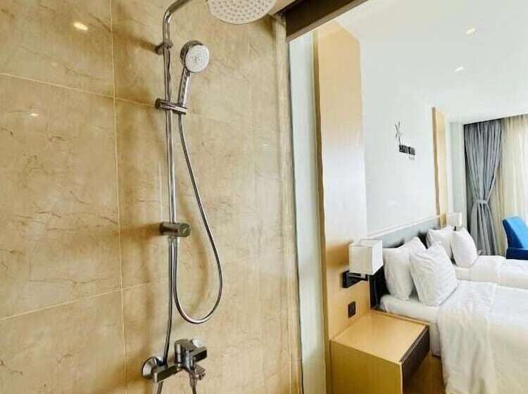 The Western Seaview Cam Ranh Condotel