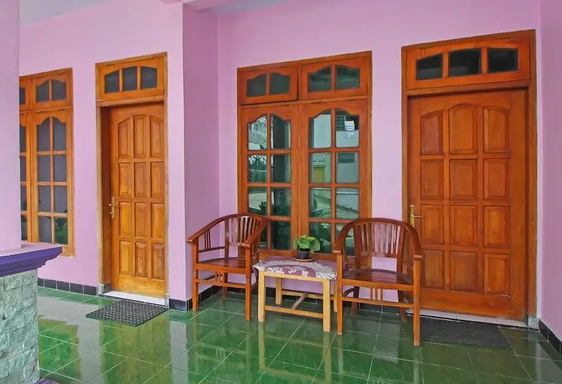 Hotel Oyo 92629 Pondok Kawandya