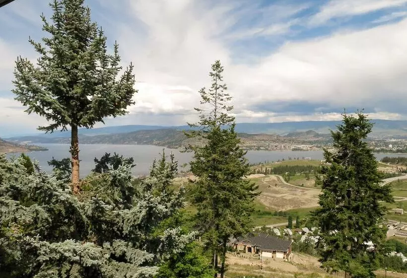 A View Of The Lake B & B