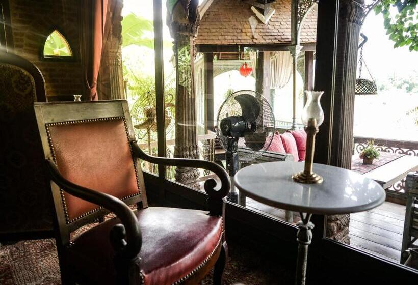 Chateau Orientale Resort