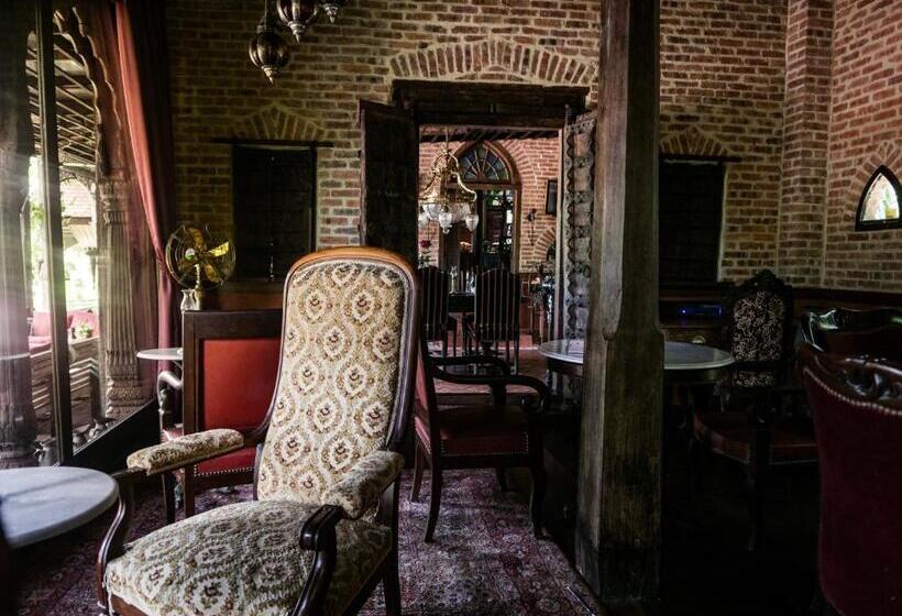 Chateau Orientale Resort