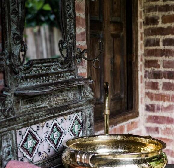 Chateau Orientale Resort