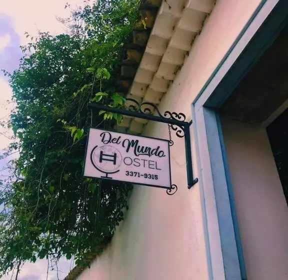 Del Mundo Hostel