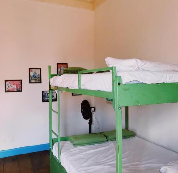 Del Mundo Hostel