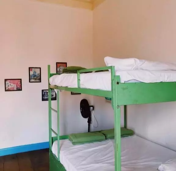 Del Mundo Hostel