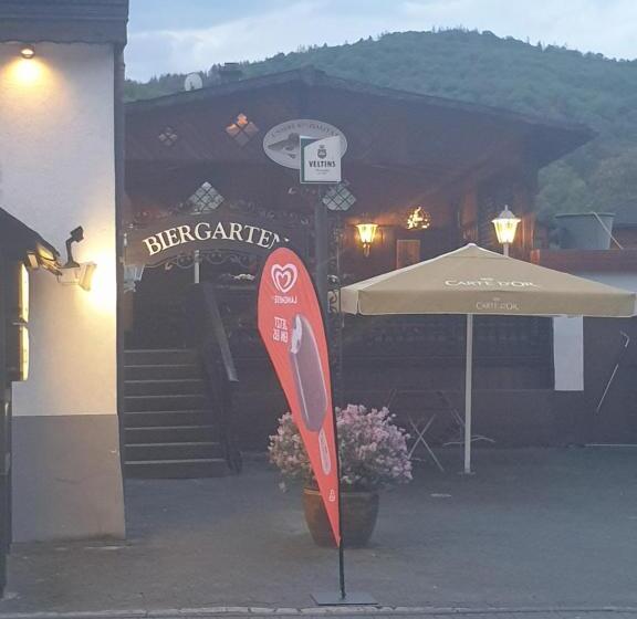 ホテル Restaurant Bauernstube