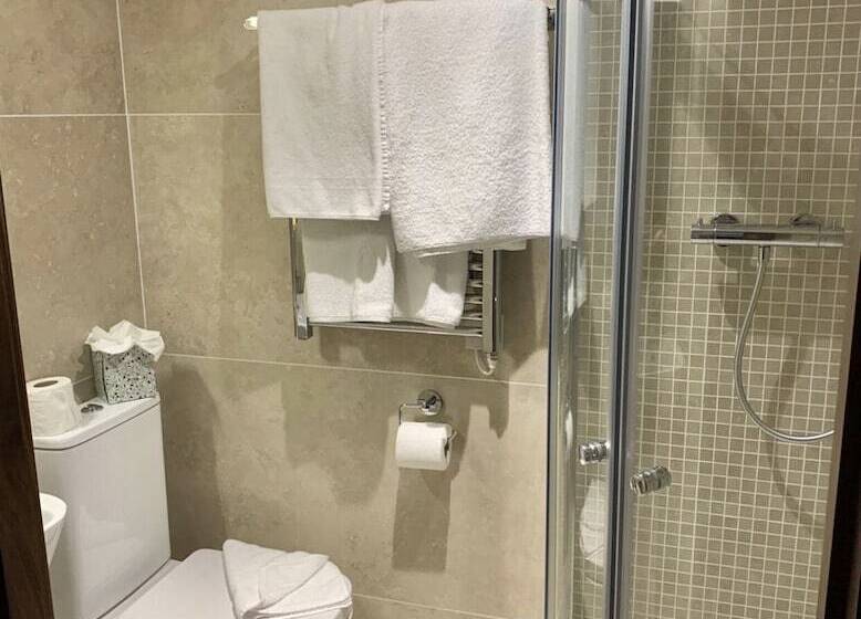 בית מלון כפרי The Draper Rooms