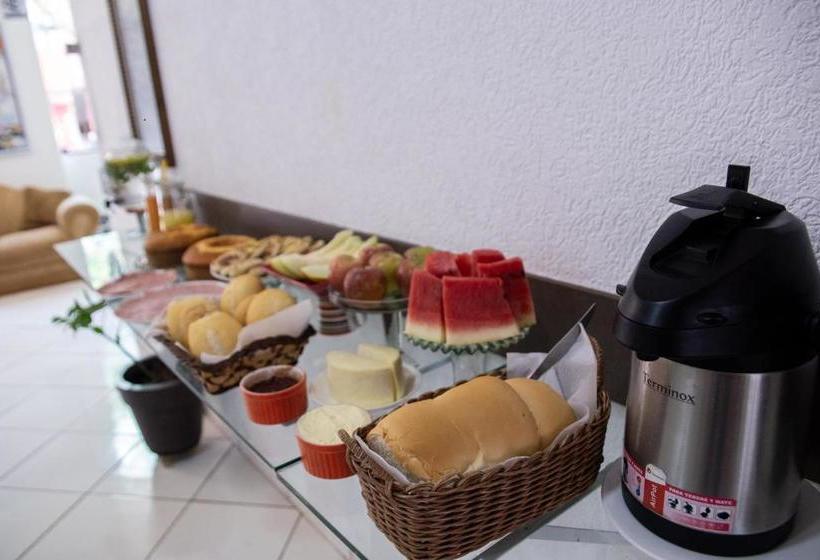 בית מלון כפרי Vila Real Dourados