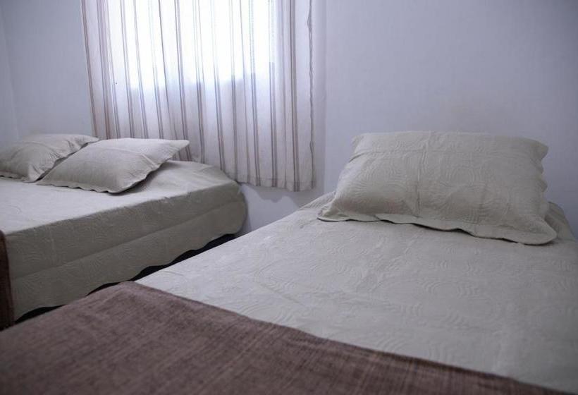 בית מלון כפרי Vila Real Dourados