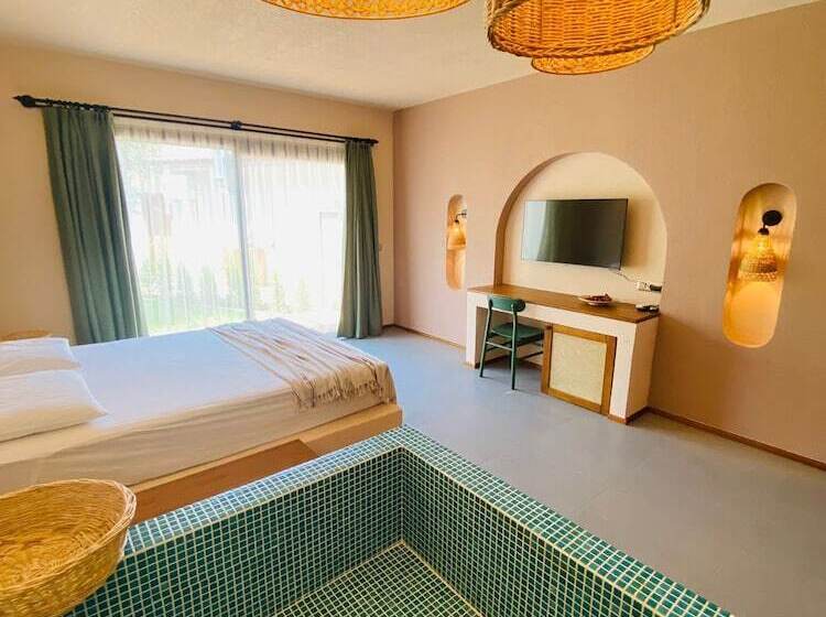 Z Exclusive Hotel And Villas