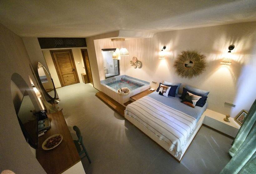 Z Exclusive Hotel And Villas