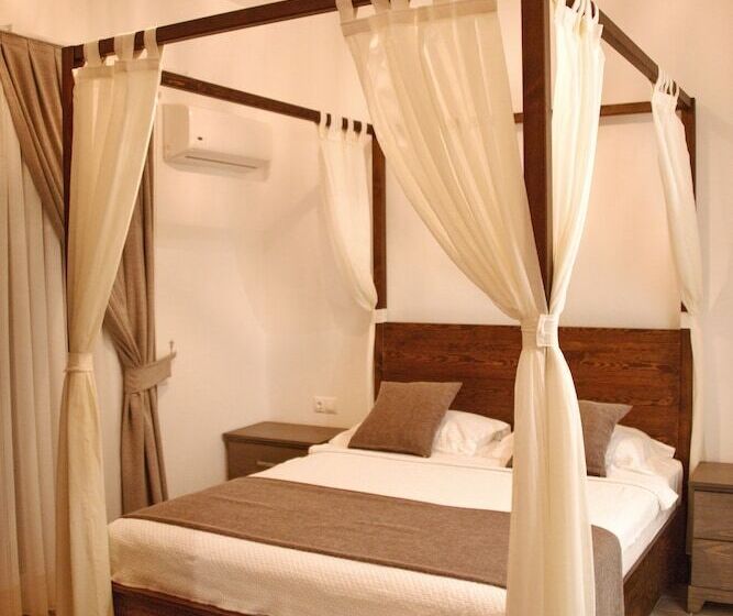 Z Exclusive Hotel And Villas