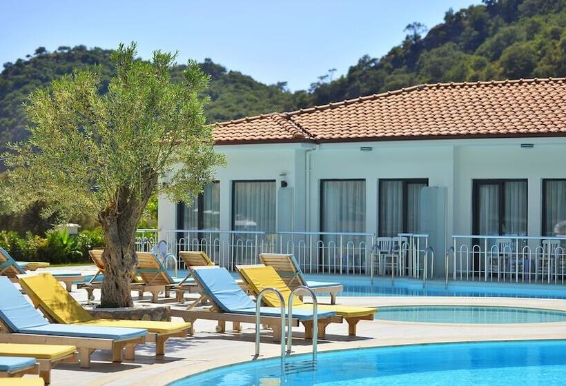 Z Exclusive Hotel And Villas