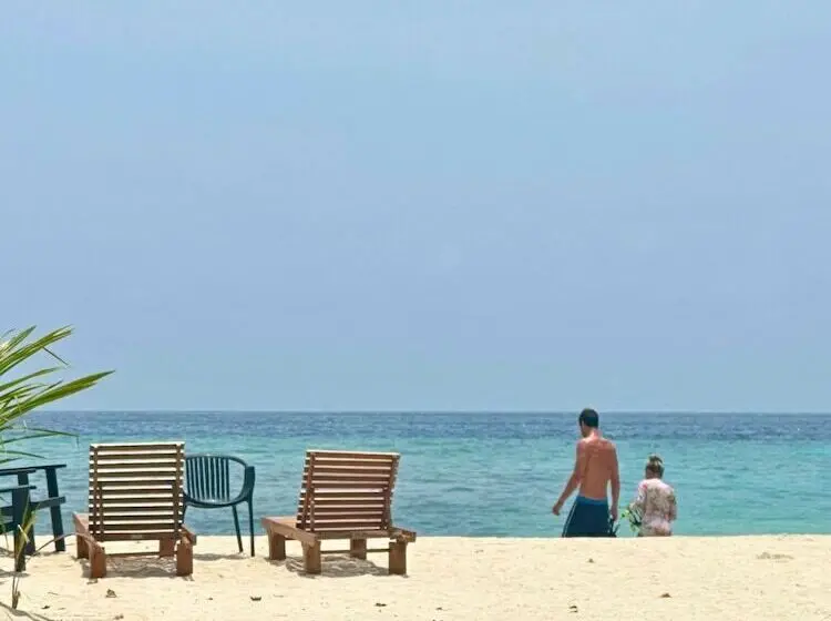 پانسیون Noah Private Beach House