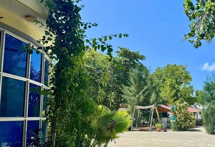 پانسیون Noah Private Beach House