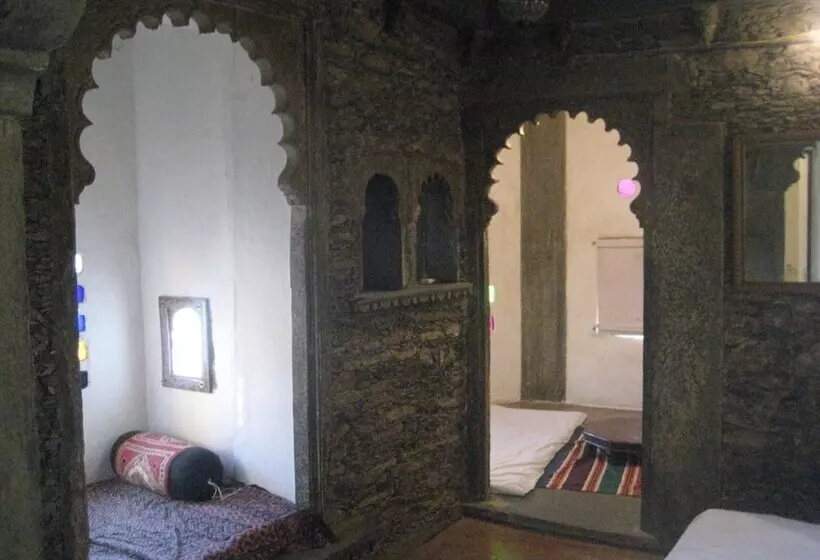 ホテル Goroomgo Lalghat Haveli Udaipur