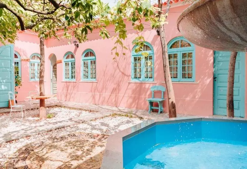 Retkeilymaja Kali Vice Surf Villa