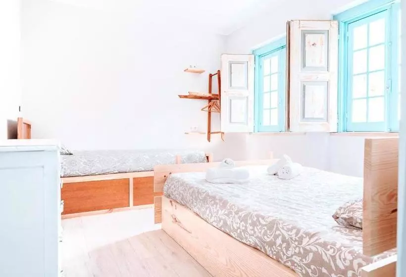 Retkeilymaja Kali Vice Surf Villa