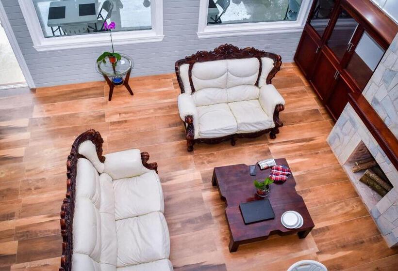 تختخواب و صبحانه Jamgolia Place