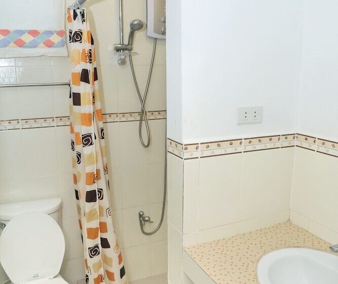 Aamiaismajoitus (B&B) Magnfred S Place Batanes