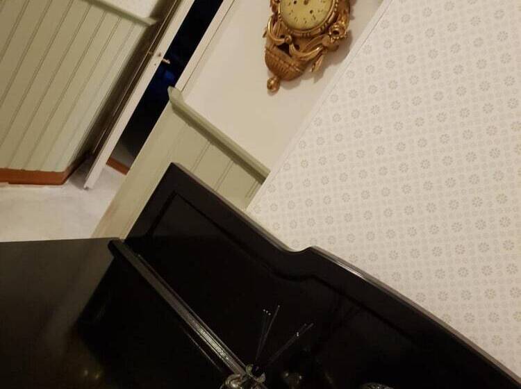 تختخواب و صبحانه Matin Ja Maijan Majatalo