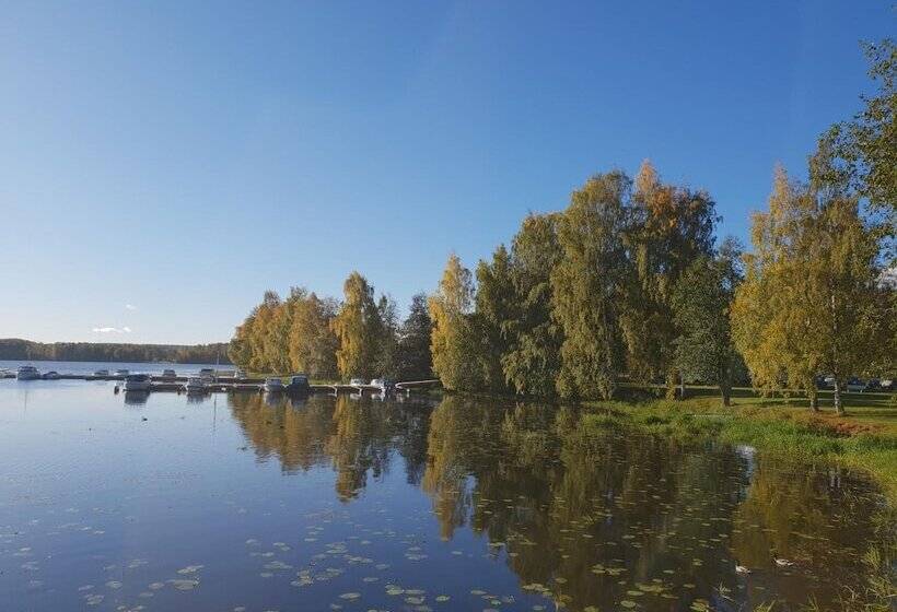 تختخواب و صبحانه Matin Ja Maijan Majatalo