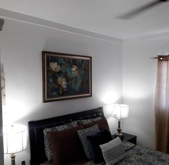 Bell At The Airport Suites Adults Only