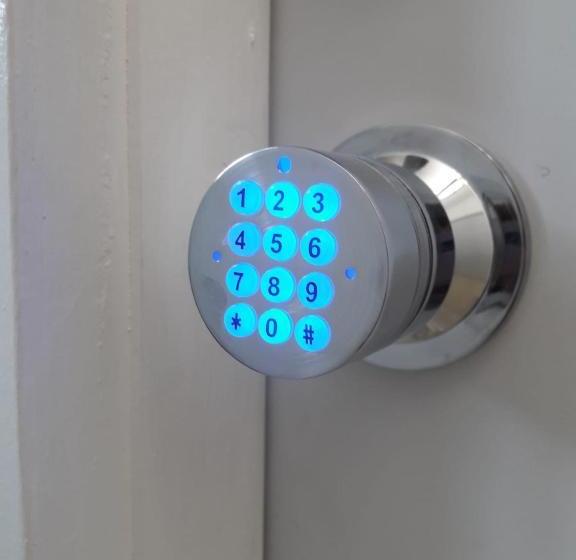 Bell At The Airport Suites Adults Only