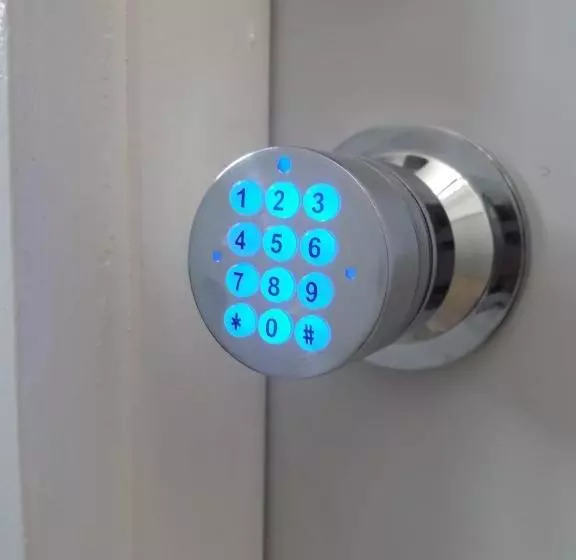 Bell At The Airport Suites Adults Only