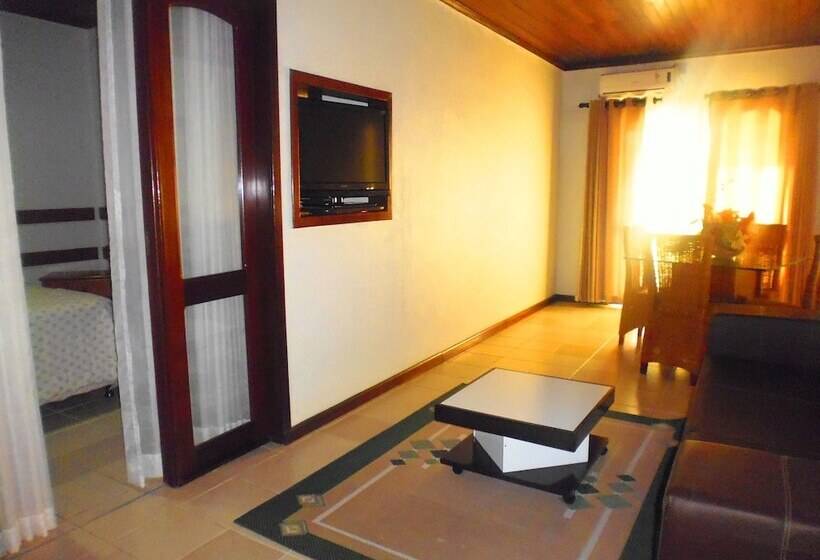 Hotel Amazon River Resort