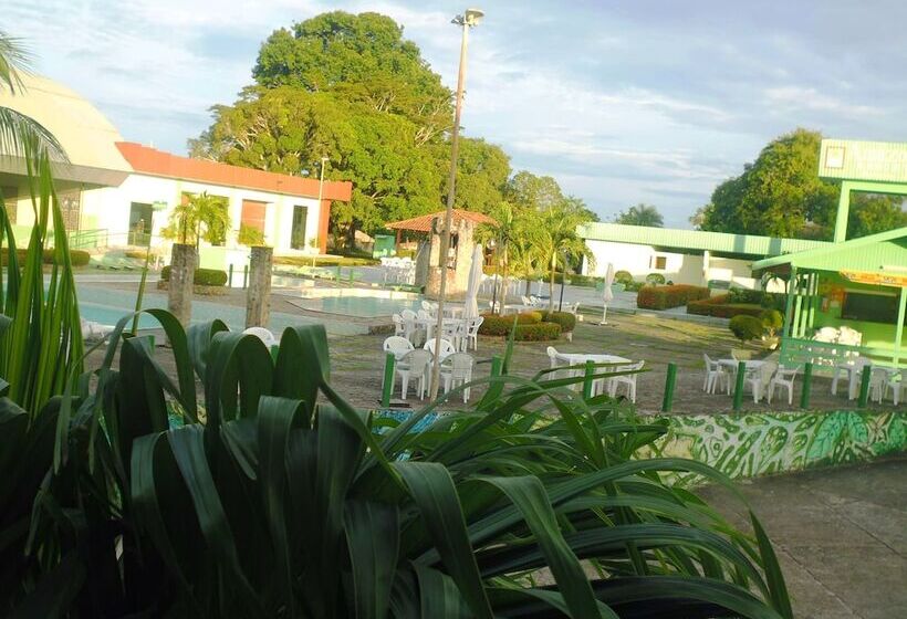 Hotel Amazon River Resort