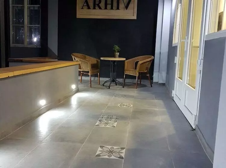 Hotelli Arhiv Boutique House