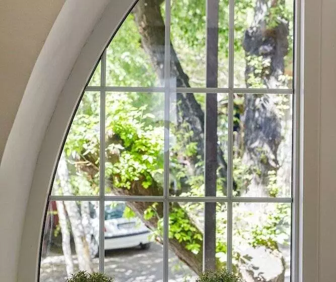 Hotelli Arhiv Boutique House