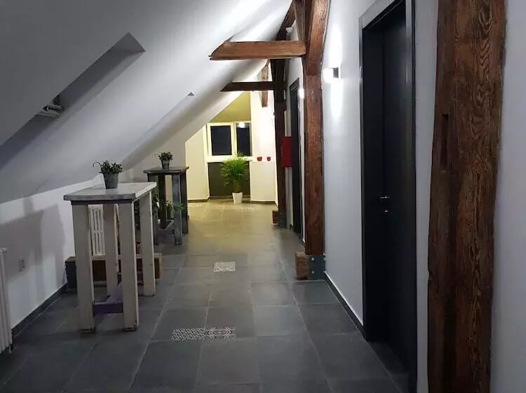 Hotelli Arhiv Boutique House